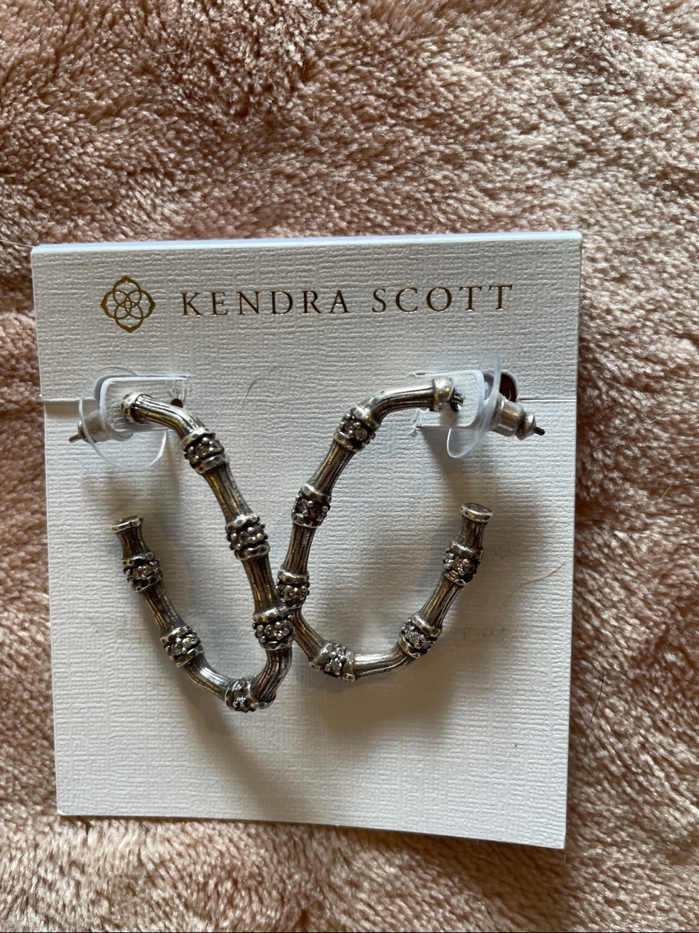 Kendra Scott Antique Silver Bamboo-Style Hoop Earrings - Picture 2 of 3